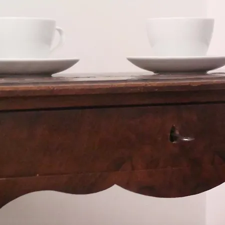 Oda ve Kahvaltı Gianduja 4*